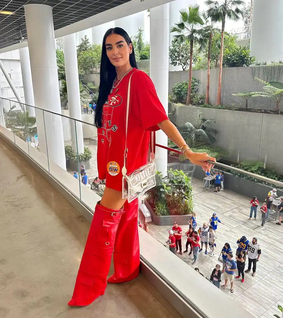 Claire Kittle s Game Day Looks 831