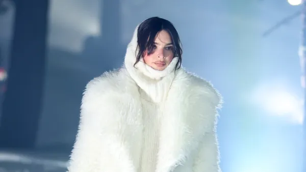 Emrata Runway Gallery Update 2724