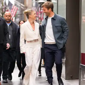 Sydney Sweeney and Glen Powell