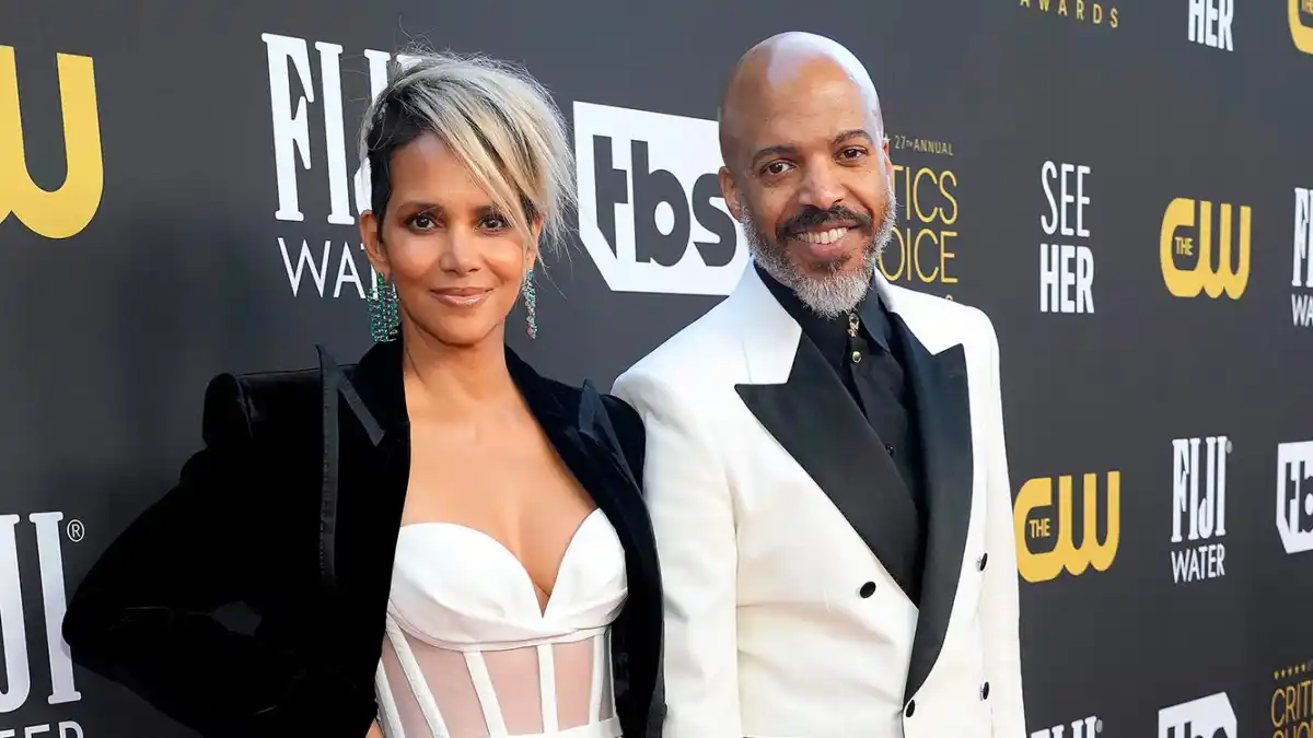 Halle Berry Shares Cheeky Valentine Day Video With Van Hunt