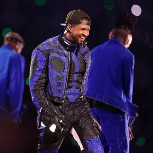 How Usher Honored His Late Drummer Aaron Spears During the 2024 Super Bowl Halftime Show
