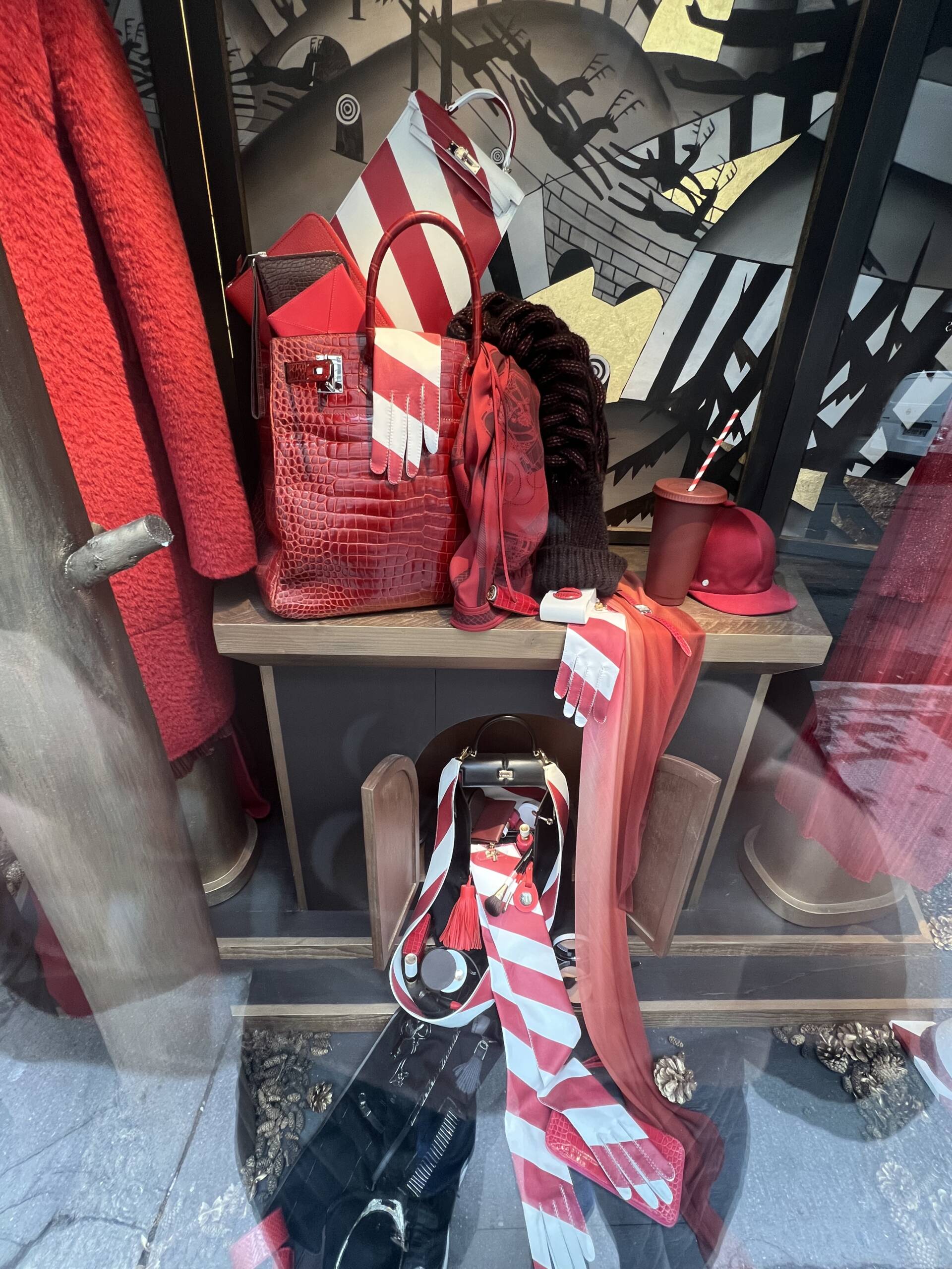 experience shopping in paris with live diary updates