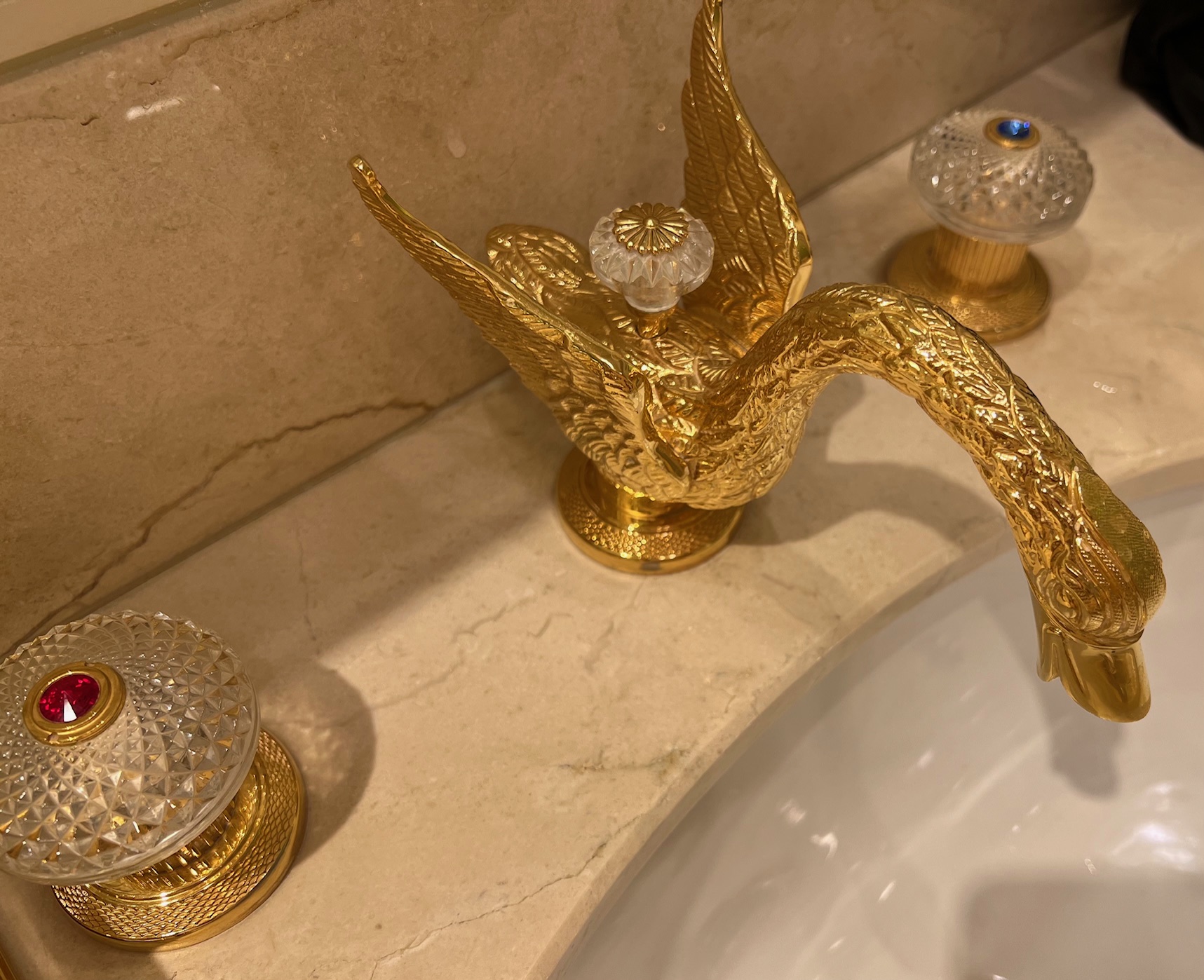 experience shopping in paris with live diary updates