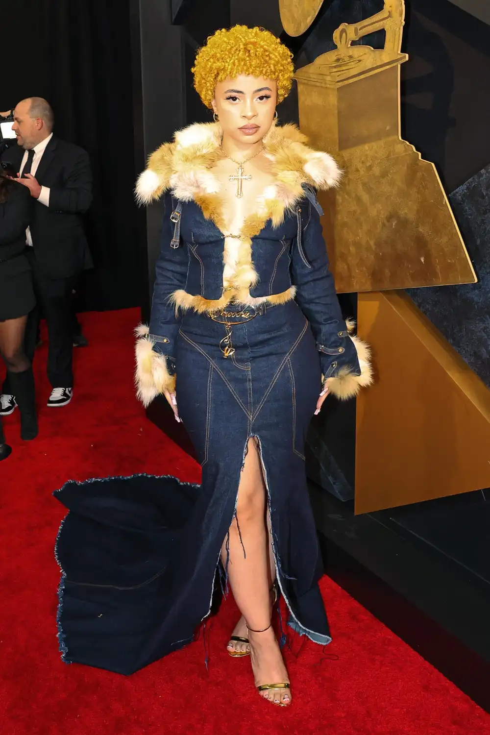 Ice Spice Channels Major Y2K Style in Baby Phat Denim Two Piece Set at the 2024 Grammys 657