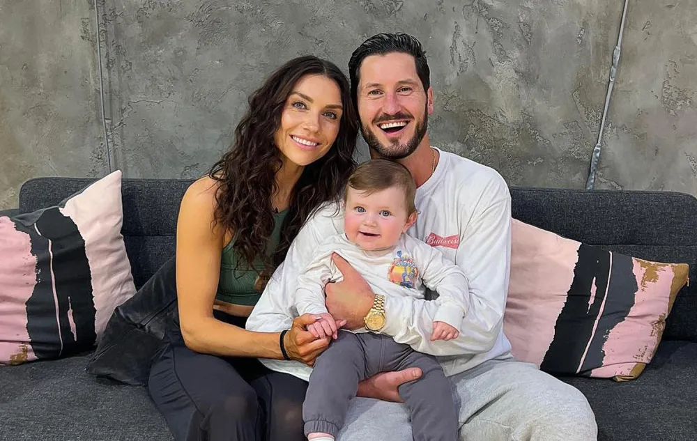 Jenna Johnson Says Maks Chmerkovskiy and Peta Murgatroyd s Kids Are Great Cousins to Son Rome 029