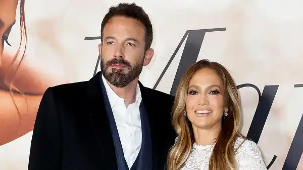 Jennifer Lopez Clarifies Ben Affleck Wedding Dress