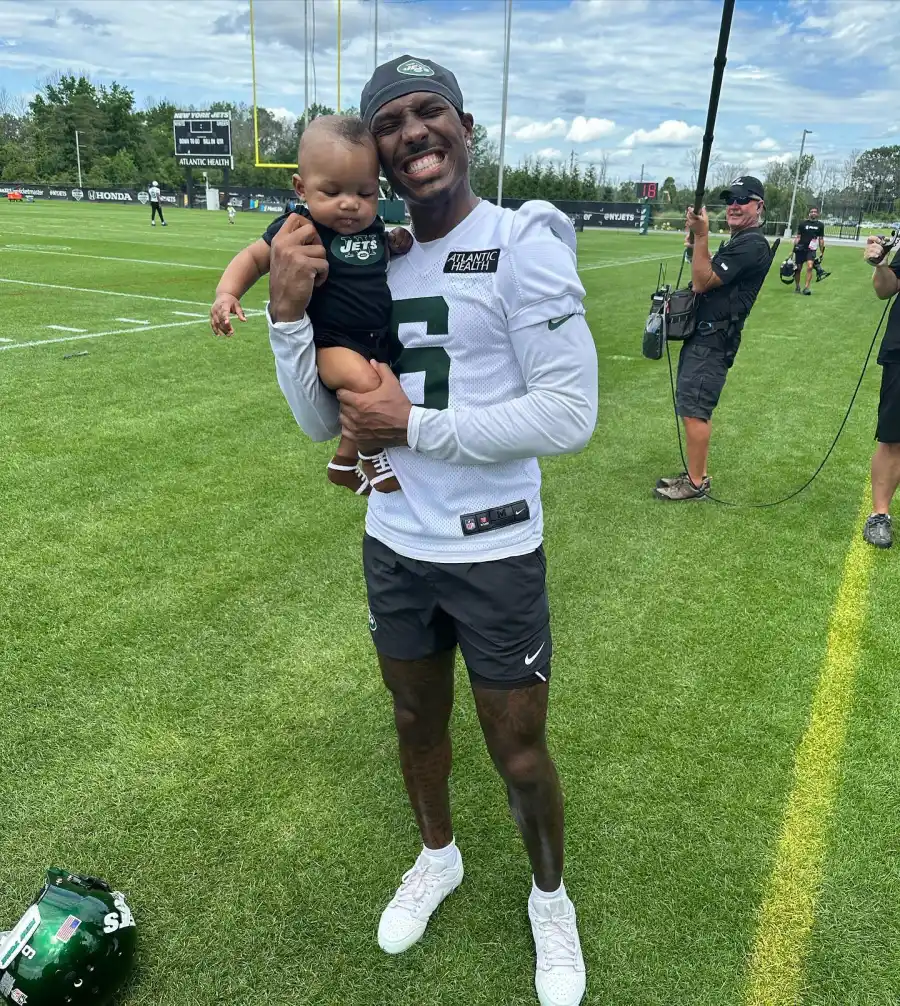 Kansas City Chiefs Star Mecole Hardman Jr s Cutest Pics With His Son