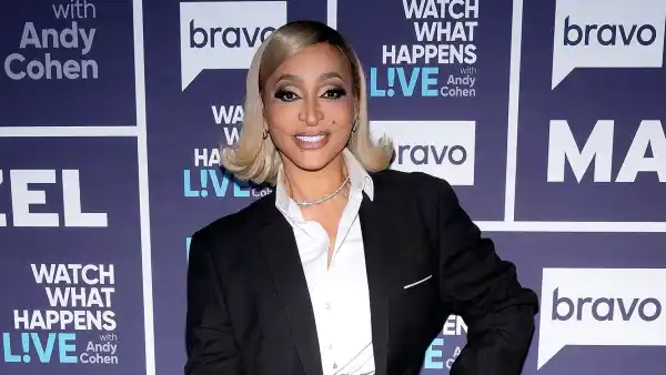 Karen Huger Hops on the Pantless Trend on Watch What Happens Live 2