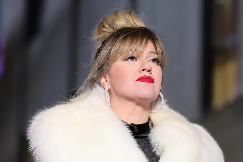 Kelly Clarkson Says 1 American Idol Producer Wasnt a Fan of Hers for This Reason