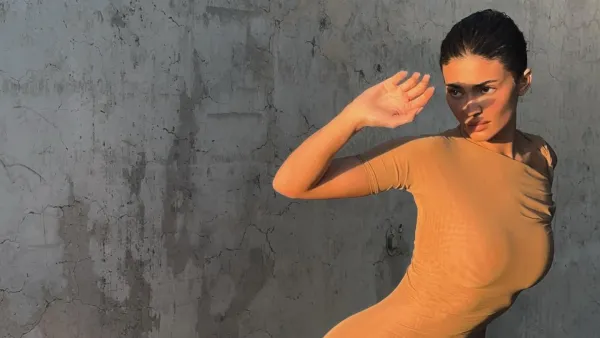 Kylie Jenner Khy Drop Feature