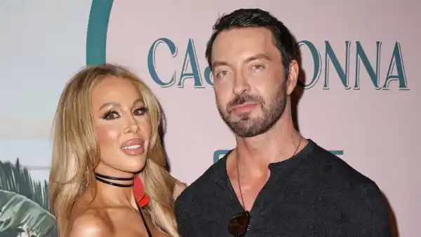 Lisa Hochstein Is Floored by Boyfriend Jody Glidden V-Day Surprise