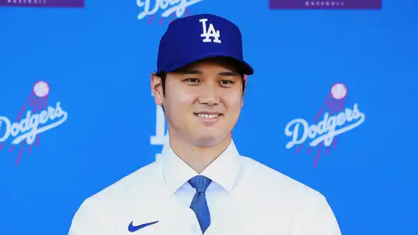 Los Angeles Dodgers Baseball Star Shohei Ohtani Surprised His Fans by Announcing That He s Married 183