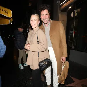 Maksim Chmerkovskiy Jokingly Tosses Then Retrieves Peta Murgatroyd s Pregnancy Pillow for Baby No 3 146