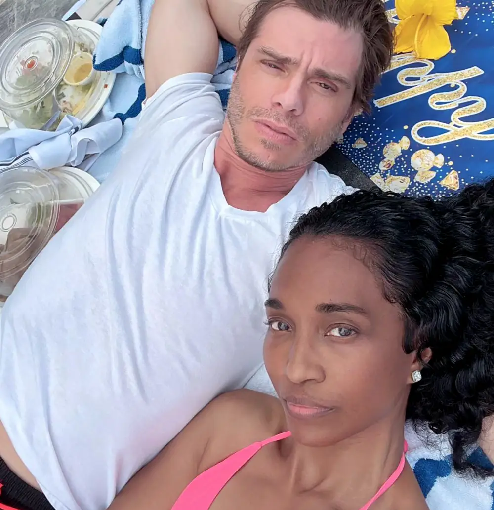 Matthew Lawrence and Chili Show Off Their Vacation Dance Moves: &lsquo;Jamaica Made Us Do It&rsquo;