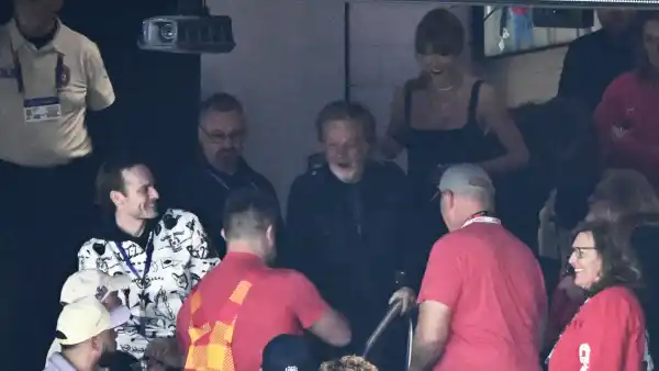 Paul McCartney Joins Taylor Swift Super Bowl Suite