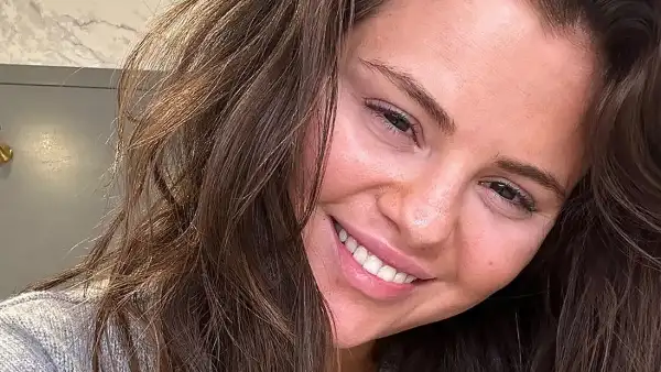 Selena Gomez Shares Makeup Free Selfie Instagram