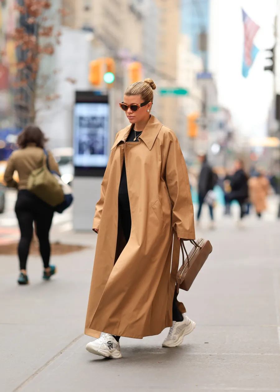 Sofia Richie Grainge Maintains Her Chic and Sophisticated Style Throughout Her Pregnancy