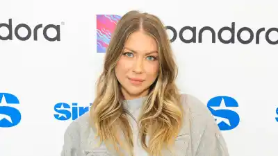 Stassi Schroeder Clark Shows Off Effects of Barbietox After Getting Botox in Her Shoulders 889