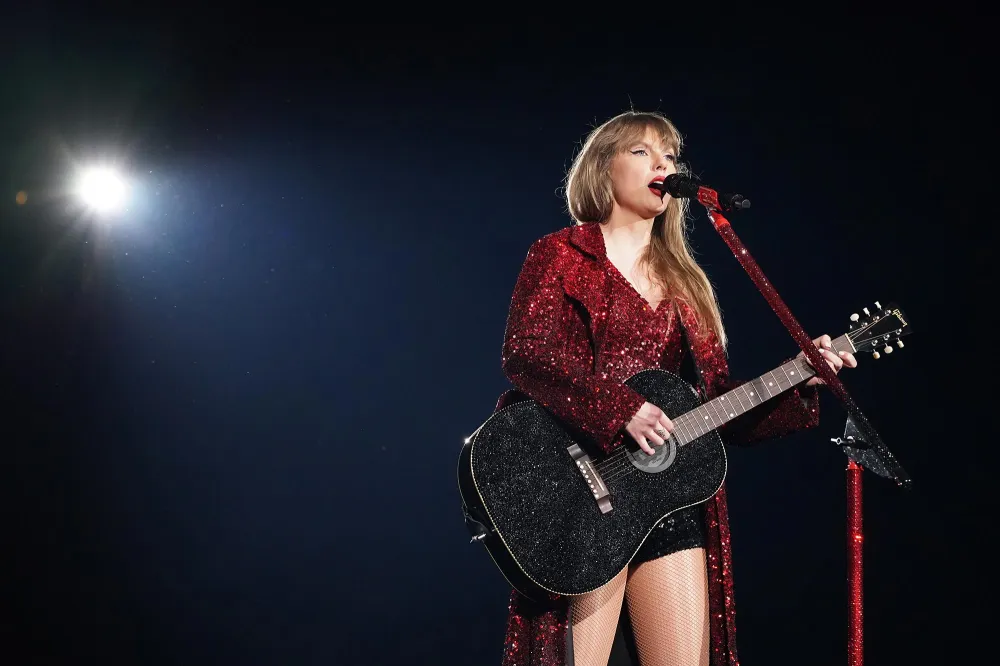 Taylor Swift Says She Wrote Latest Eras Tour Surprise Song The Outside When She Was 12
