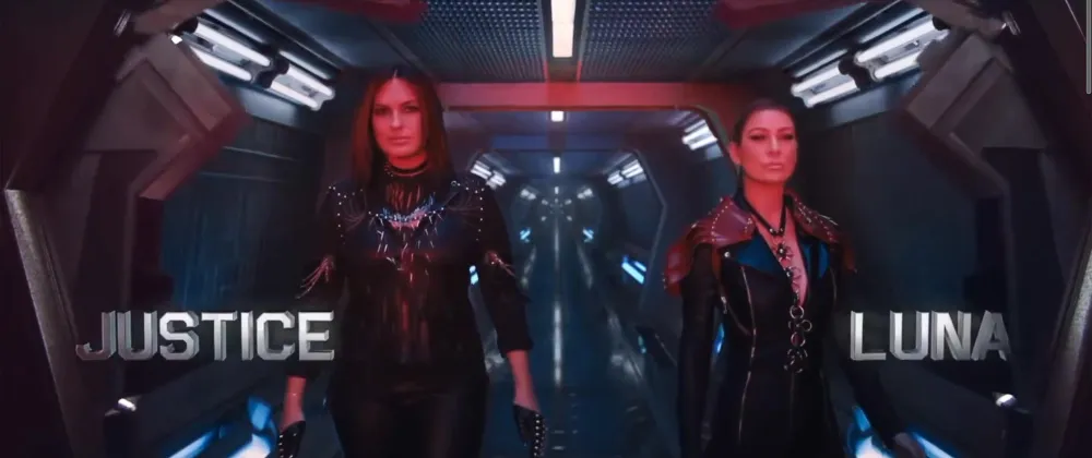 Taylor Swift and Mariska Hargitay s Friendship Timeline From Cat Names to Concert Hangs and More 936