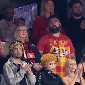 Taylor Swift and Travis Kelce Families Bond at 2024 Super Bowl