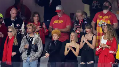 Taylor Swift and Travis Kelce Families Bond at 2024 Super Bowl