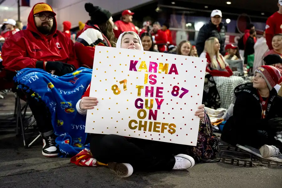 The Best Nods to Taylor Swift at the Kansas City Chiefs Super Bowl Victory Parade