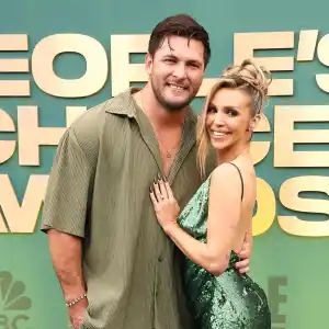 The Hottest Couples at the 2024 People s Choice Awards 579 Brock Davies and Scheana Shay