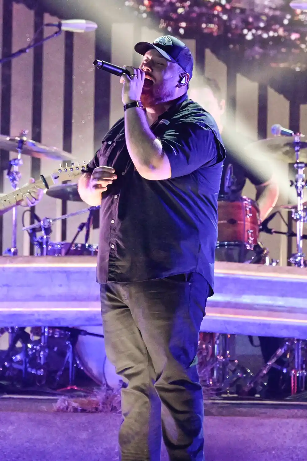 Tracy Chapman Will Join Luke Combs at Grammys