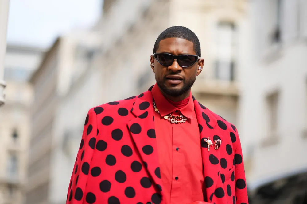 Usher Couldnt Cut 2024 Super Bowl Halftime Show Down to 13 Minutes Explains Strategy of Longer Set