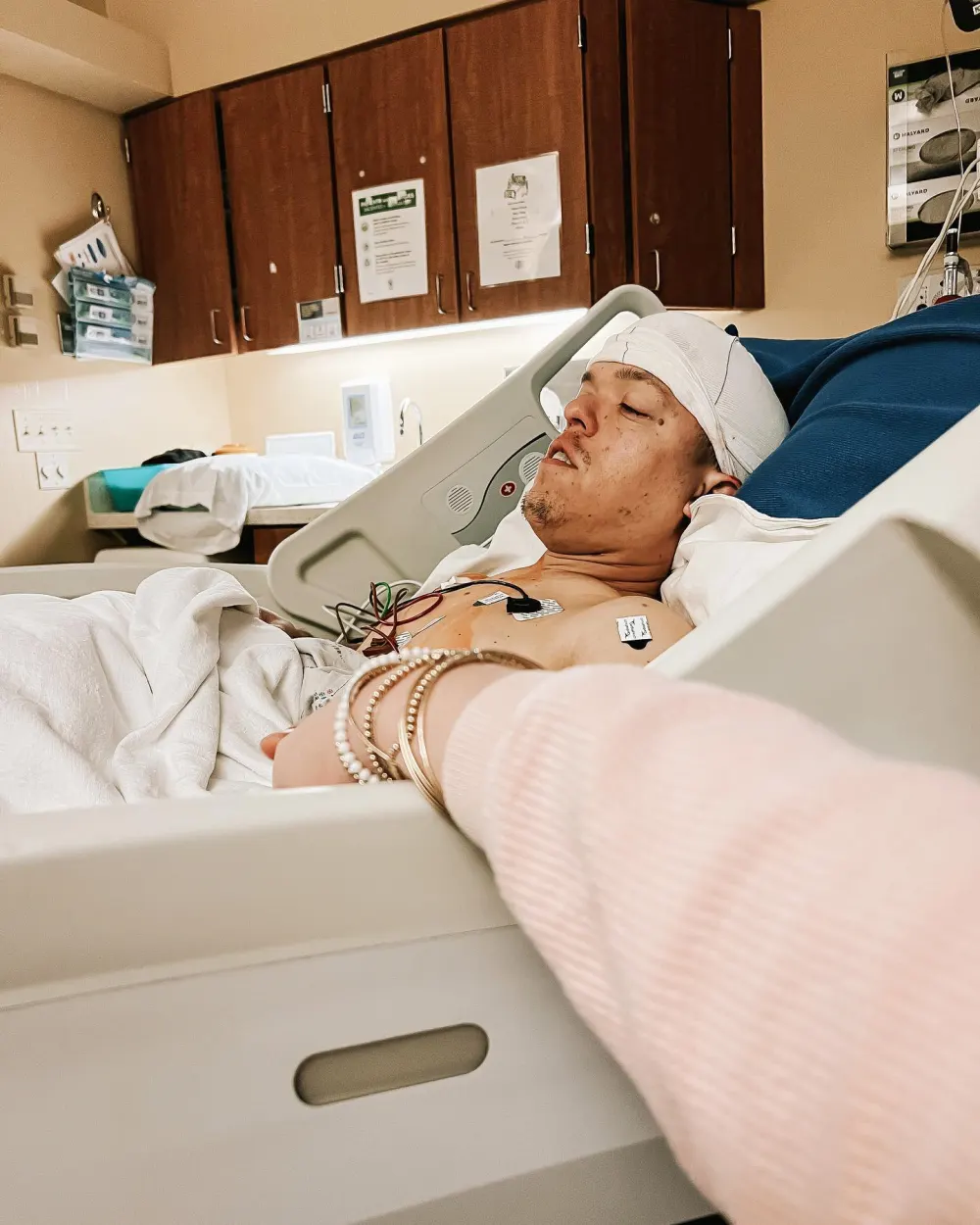 Zach and Tori Roloff Reflect on His Near-Death Experience