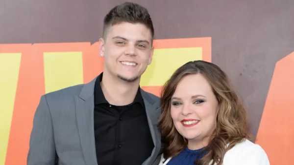 2015 MTV Movie Awards - Red Carpet, Tyler Baltierra