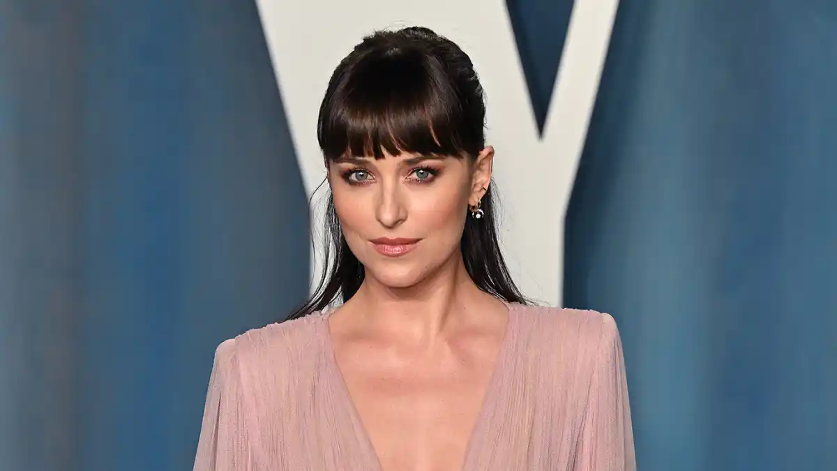 Dakota Johnson Says Filming Her ‘The Office’ Cameo Was the ‘Worst Time’ of Her Life