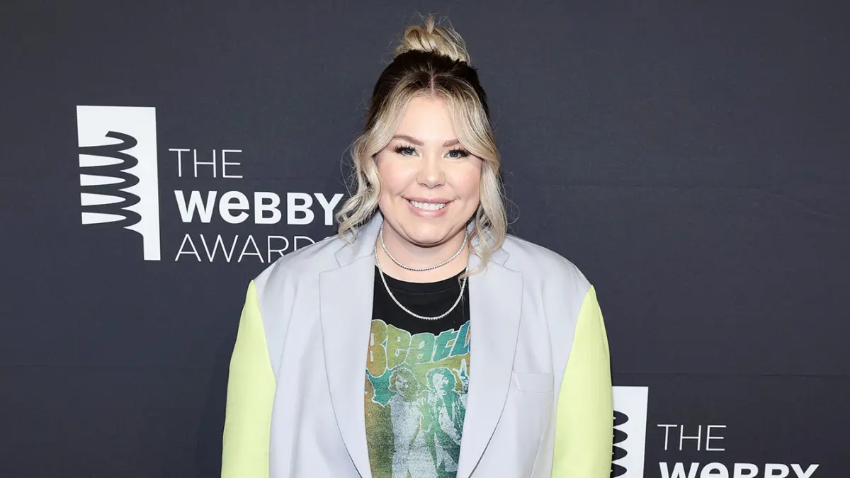 Teen Mom 2 Alum Kailyn Lowry Remembers Visiting Twin Babies in NICU Unit With Throwback Footage