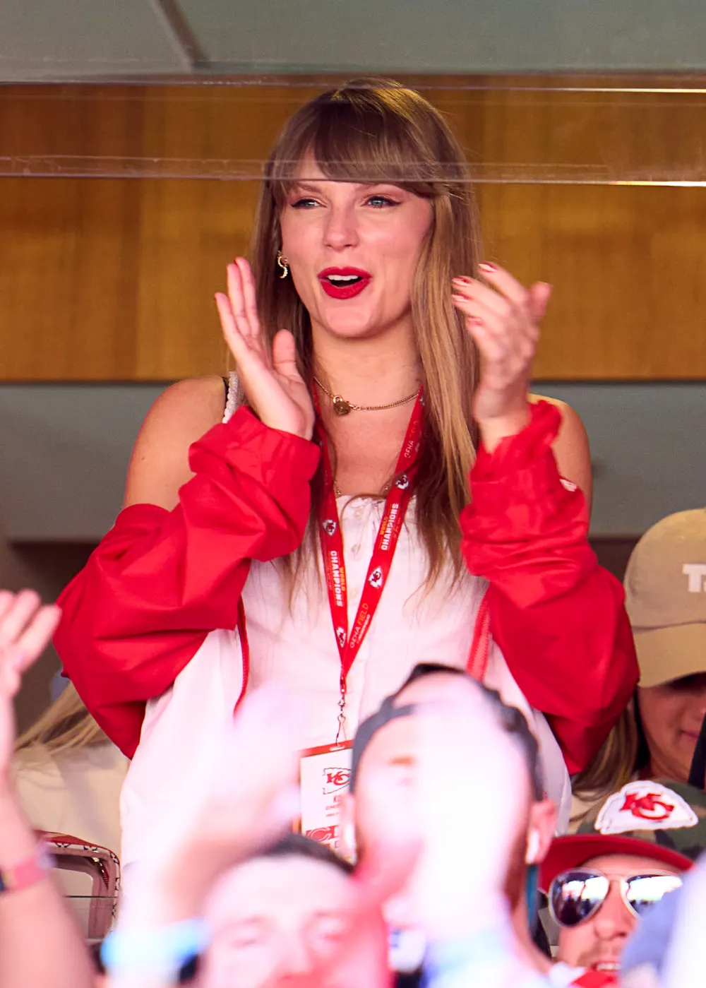 Travis Kelce's Dad Ed Praises &lsquo;Very Gracious&rsquo; Taylor Swift's Kindness Toward Fans at Chiefs Games