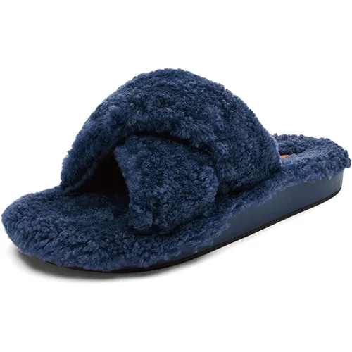 OluKai Hila Heu Slipper Sandals