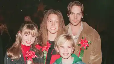 The '7th Heaven' cast in 1999.