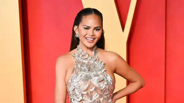 Chrissy Teigen Boob Scars