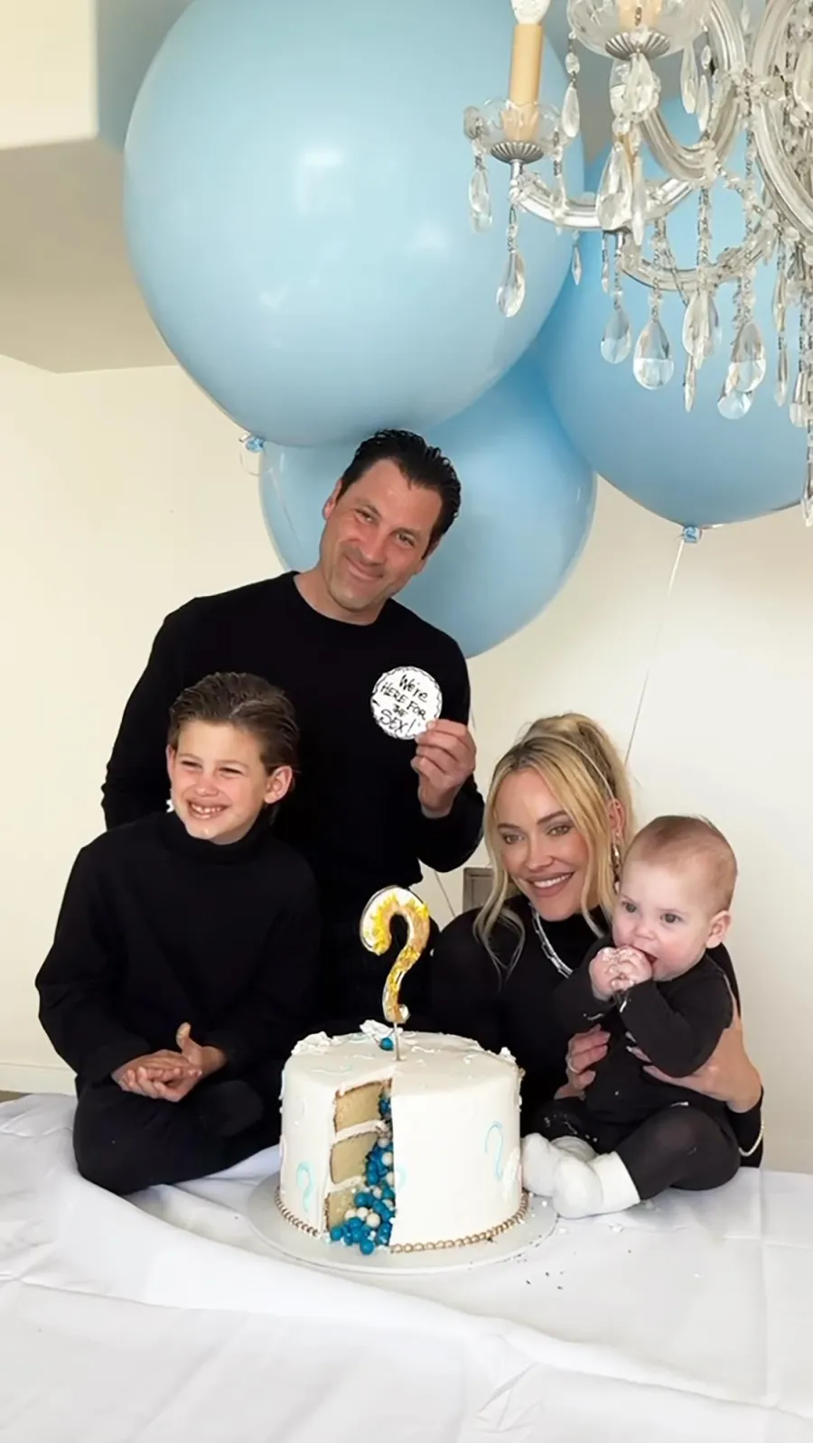 DWTS Peta Murgatroyds Baby Bump Album Before Welcoming 3rd Child With Maksim Chmerkovskiy