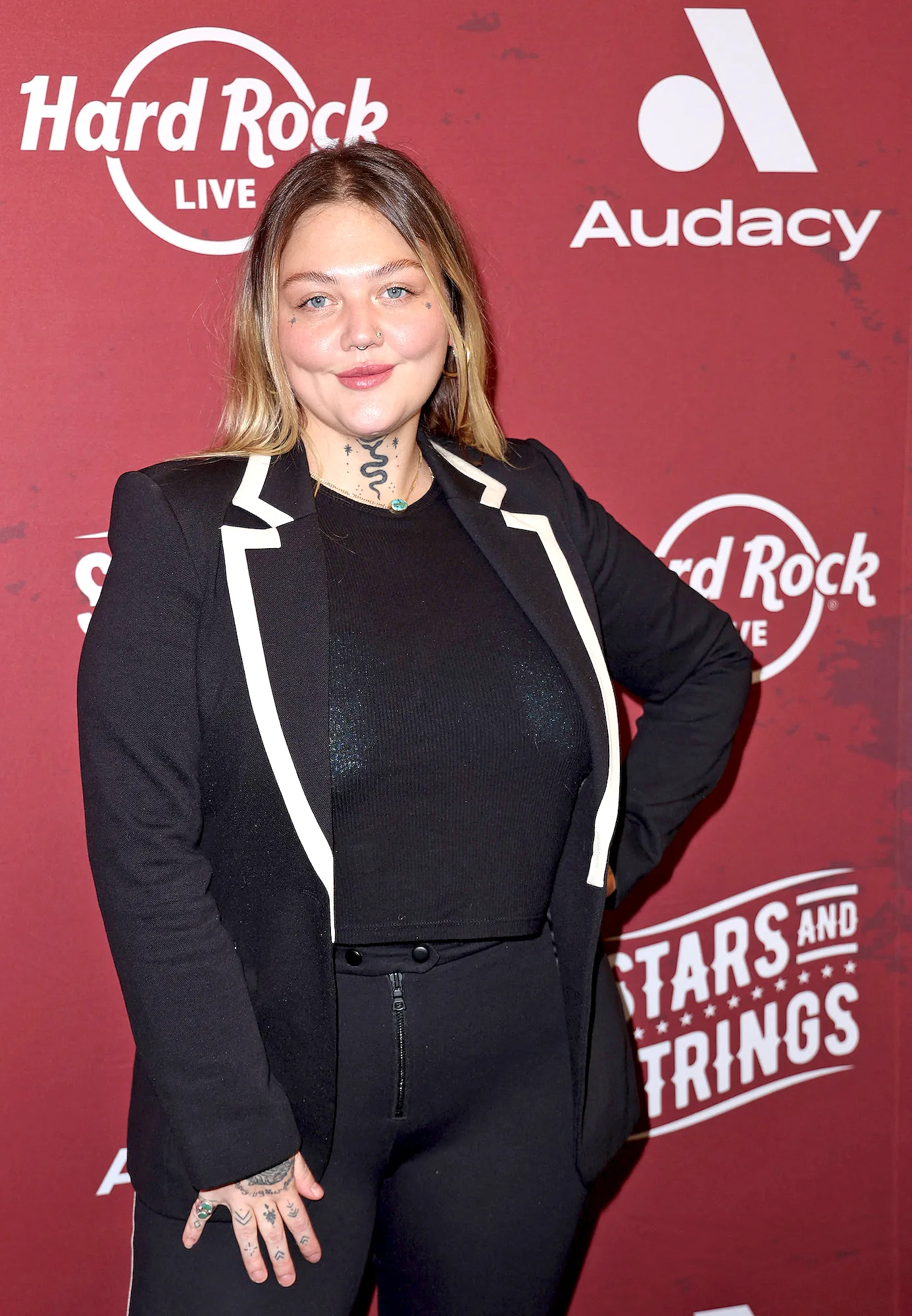 Elle King Returns to Social Media After Grand Ole Opry Fiasco