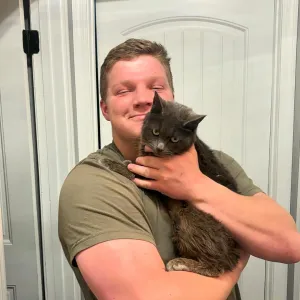 Garrison Announced He Adopted His 3rd Cat 5 Days Before Death 411