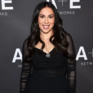 Girl With No Job’s Claudia Oshry Looks Forward to Sleep After a Bustling Day in New York City