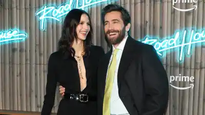 Jake Gyllenhaal Makes Rare Red Carpet Appearance With Girlfriend Jeanne Cadieu