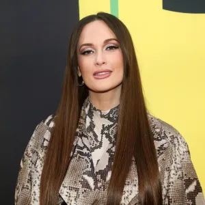 Kacey Musgraves Says Her Grandmother Didnt Approve Her Nude Album Cover