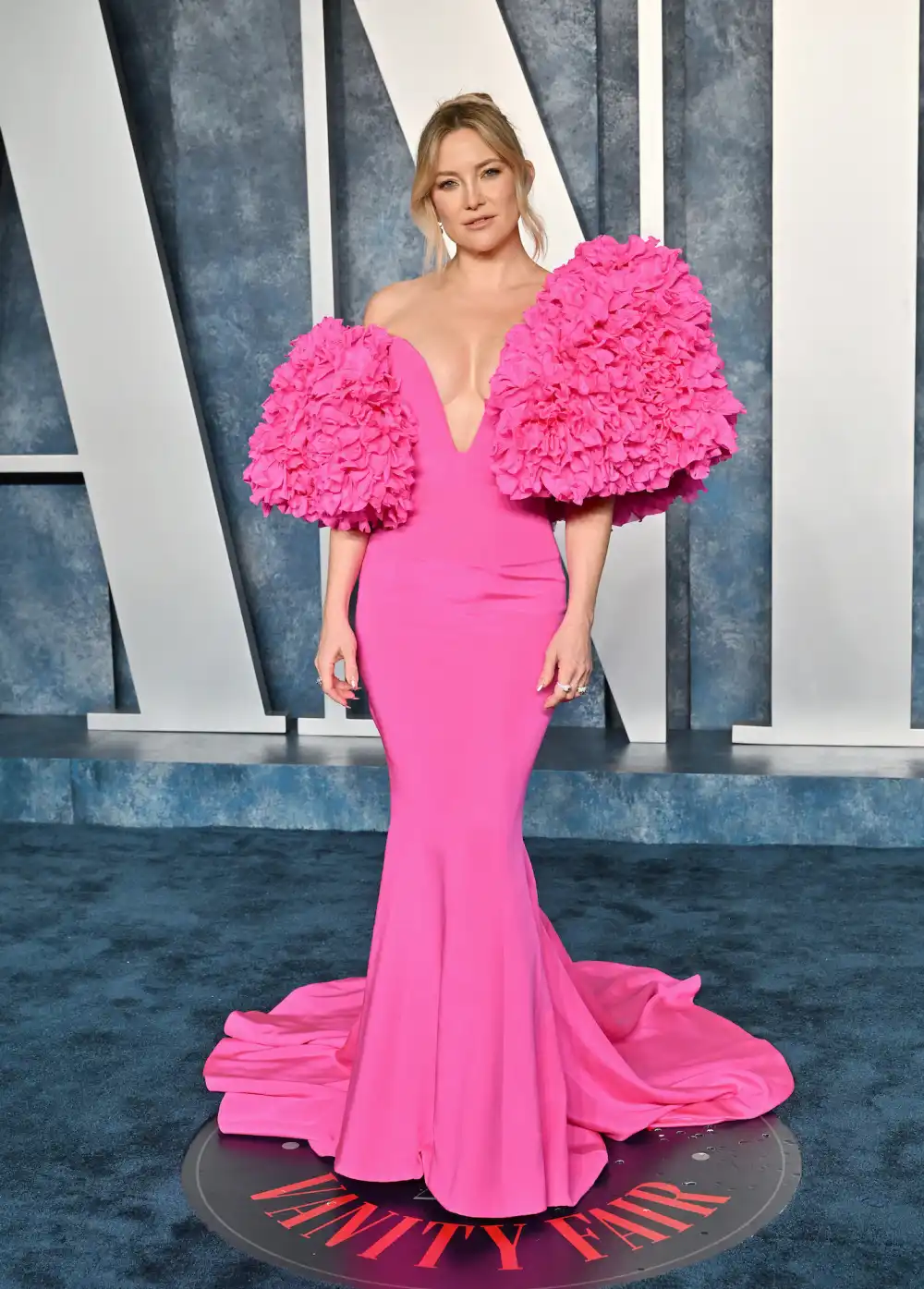 Kate Hudson Has an Archive of All Her Past Red Carpet Looks That She Doesn t Touch