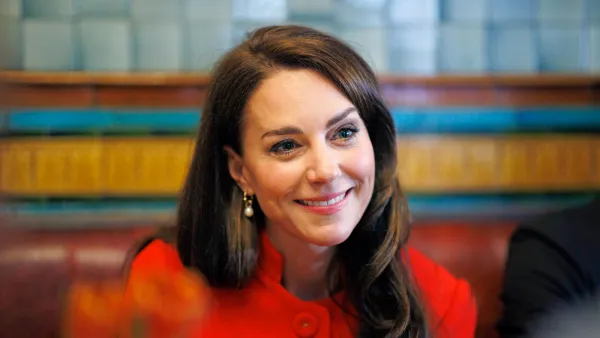 Kate Middleton Reportedly Paid Bar Tab