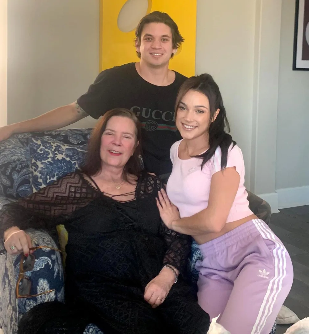 Kris Jenners Niece Speaks Out After Mom Karen's Death Happened So Quick