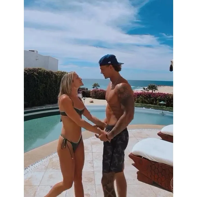 Kristin Cavallari s Boyfriend Mark Estes Slams Criticism Over 13 Year Age Gap I Make Her Happy 399