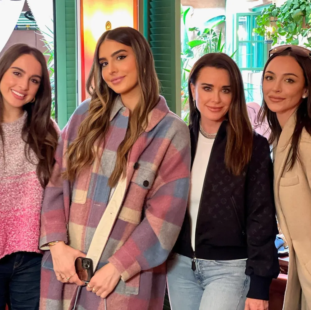 Kyle Richards and Maurico Umansky&rsquo;s Daughters Are 'Hopeful' for Family's Future
