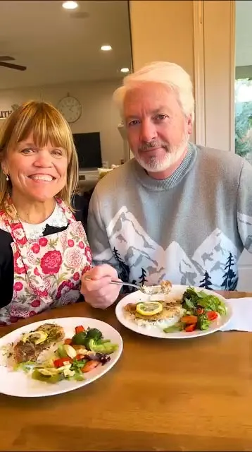 Little People Big World s Amy Roloff and Chris Marek Play the Not So Newlywed Game 119